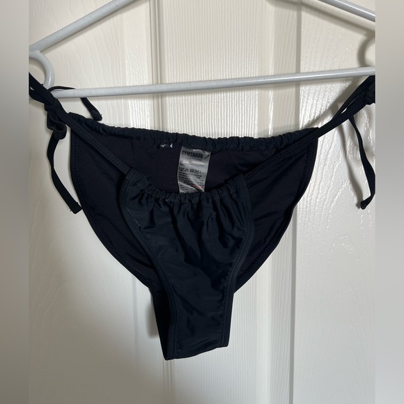 ⭐️ NEW ⭐️ 🖤black 🖤Gymshark Sundaze Bikini Bottom - Picture 3 of 6